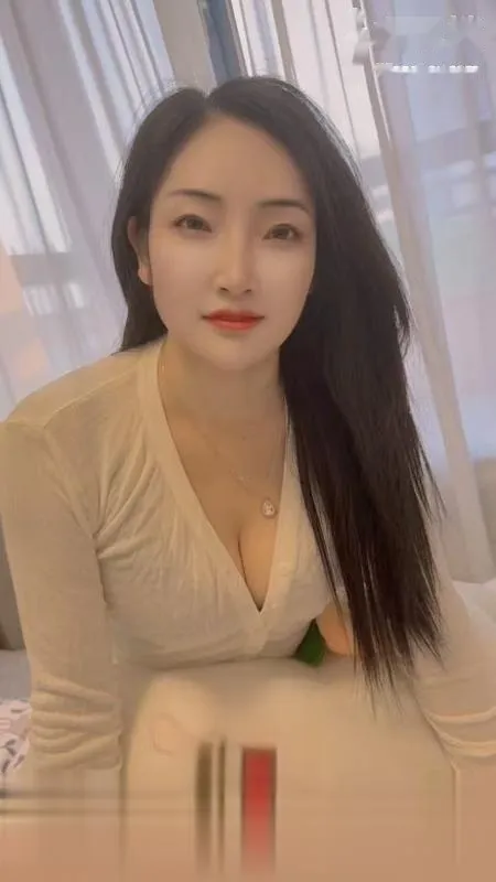 长腿气质可欣