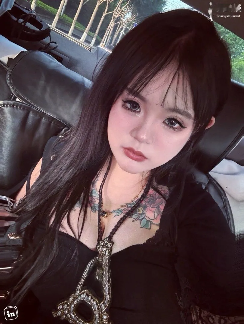 情趣大奶嫩妹水多逼紧