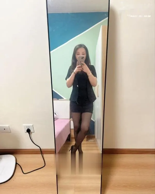 南城 性感小美女真爽