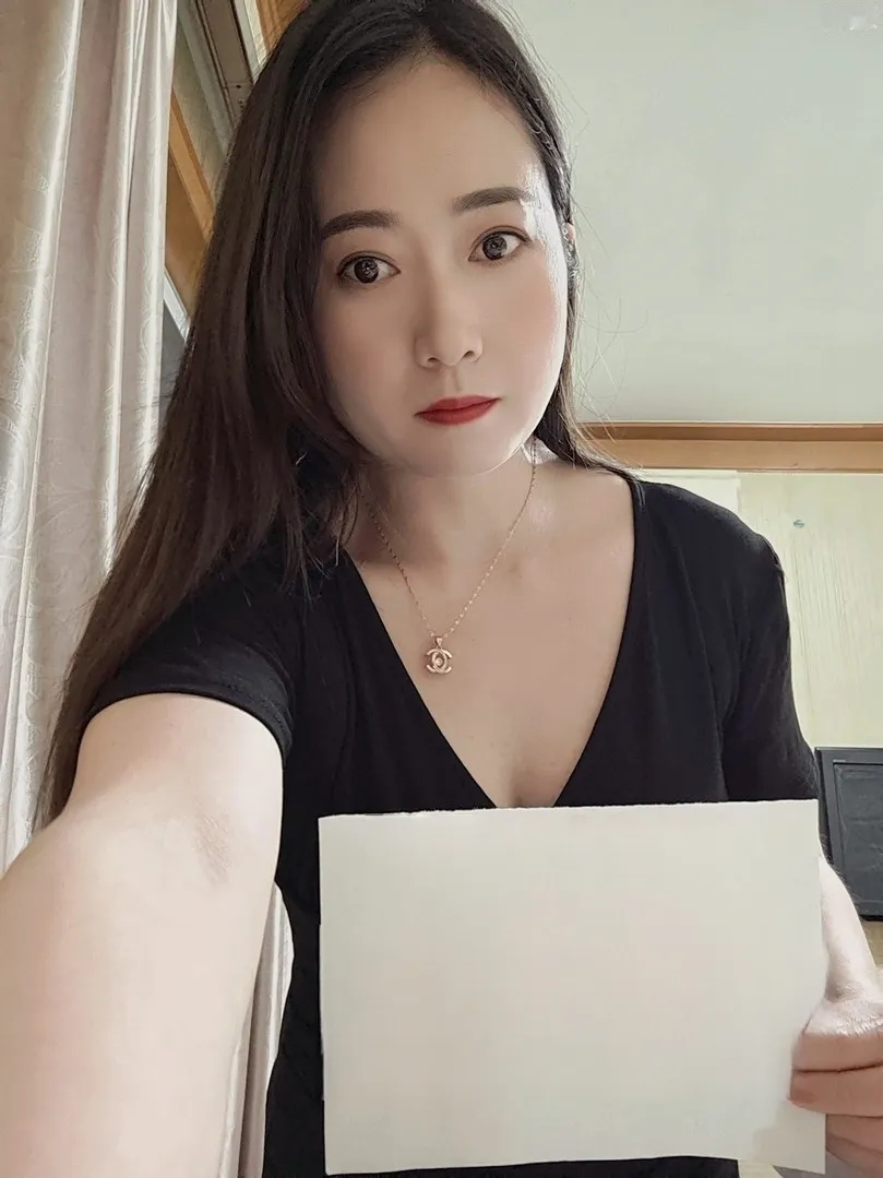 浦东新区优雅小妮