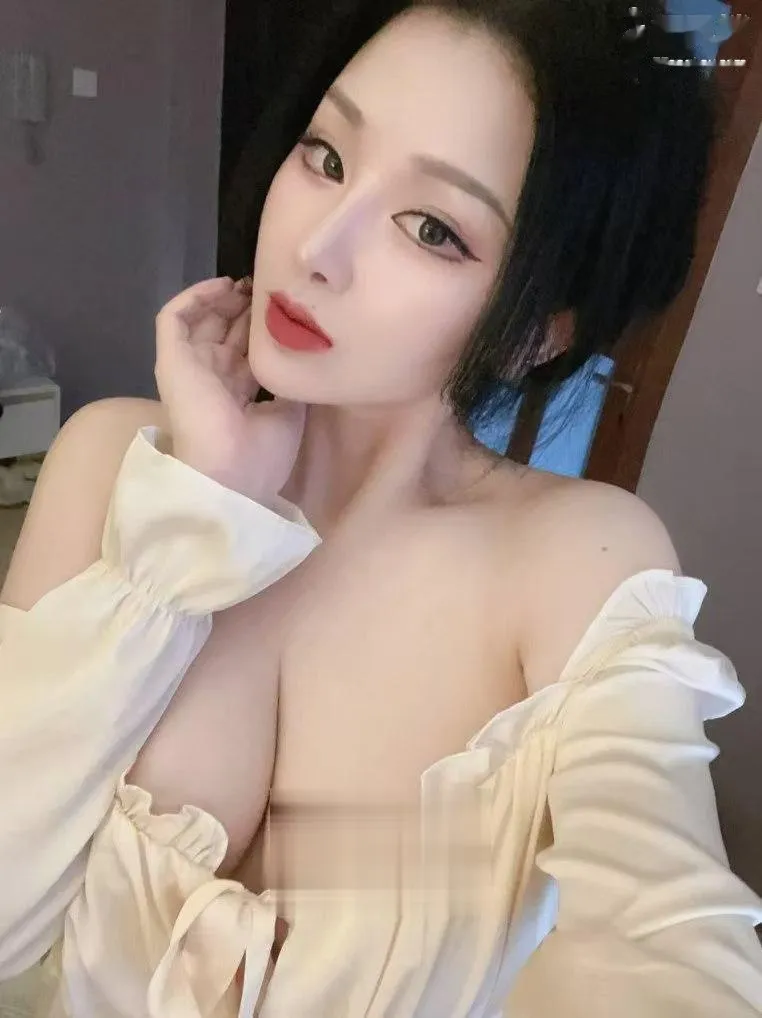 西青巨乳御姐沫沫