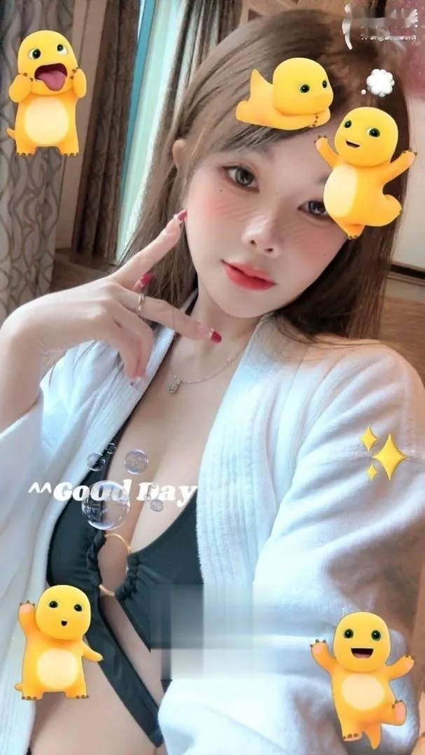 刚下巨乳小煊