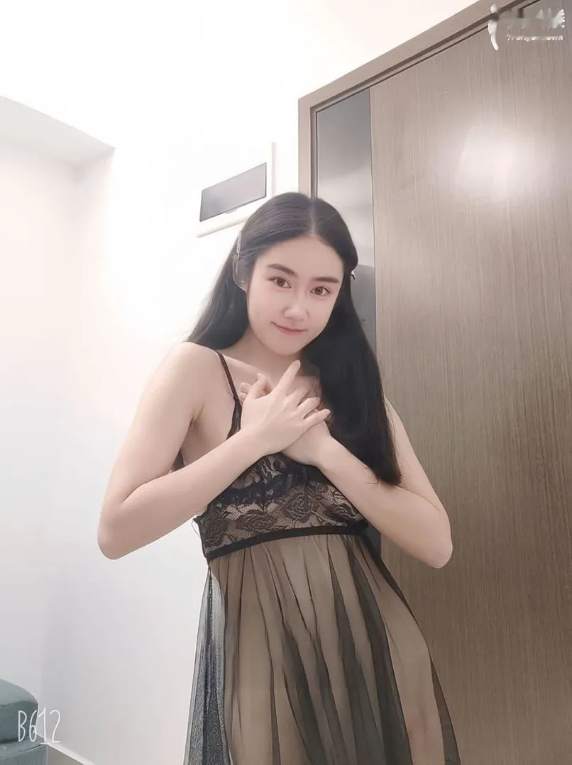 浦东巨乳尤物炮架极品身材