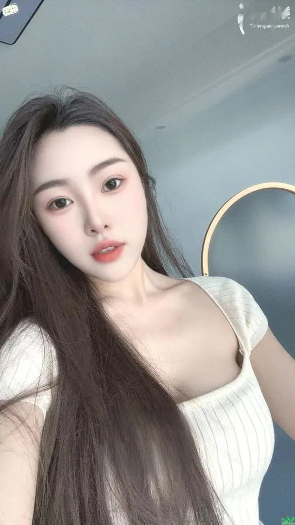 宝安白嫩大胸欲女