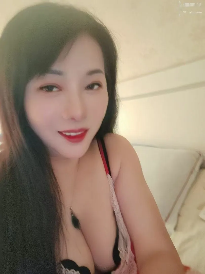 竹山路附近轻熟川妹子
