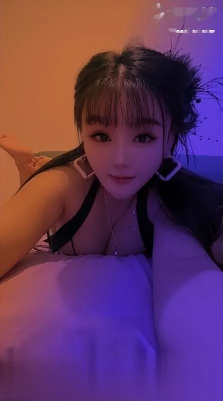 诱人小少妇
