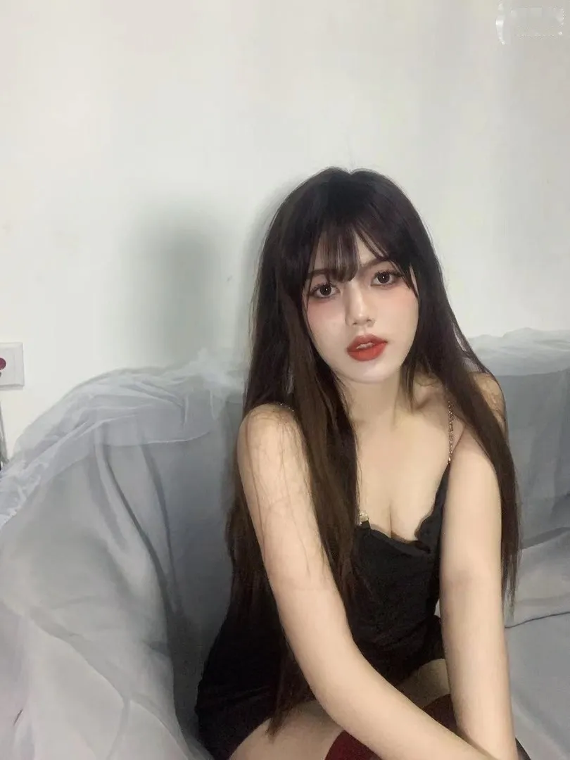年纪不大艳舞助兴