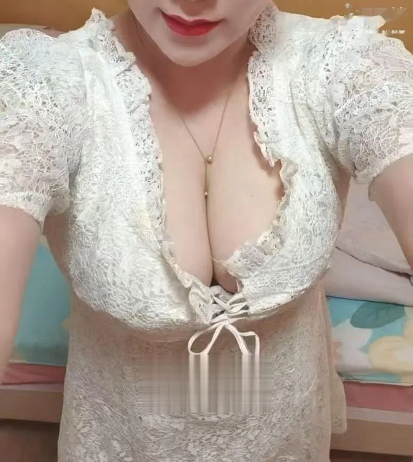 漂亮大奶子