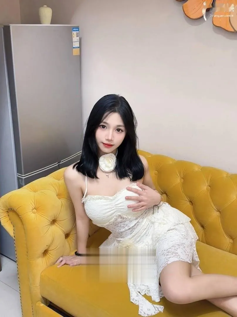 穴紧水多小骚妹