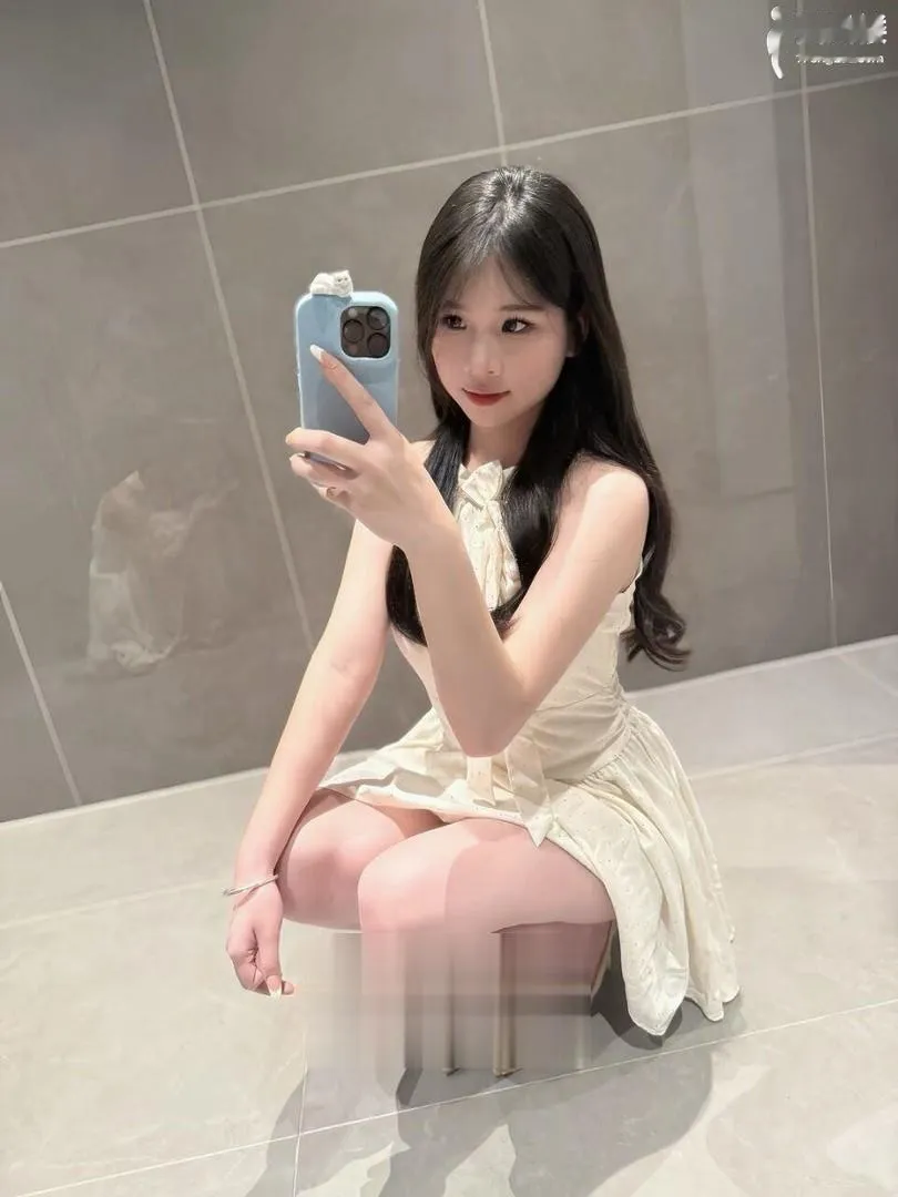 温柔体贴的妹子，调情接吻美得很