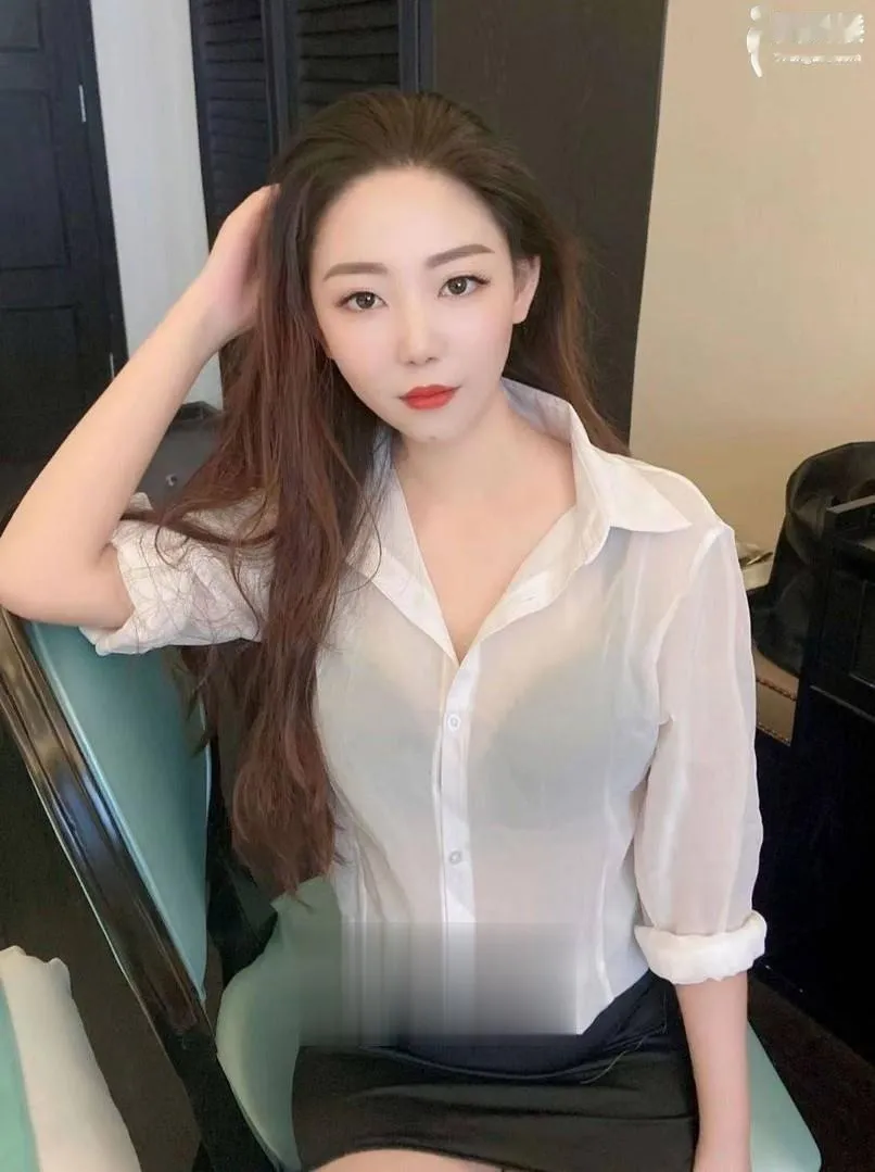 包河风骚粉嫩巨乳妹