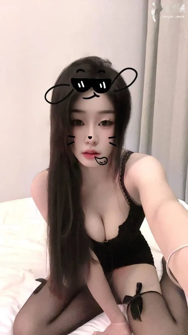 热情性感小姐姐