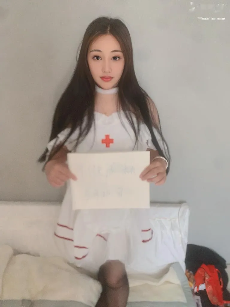 护士装服务型小姐姐