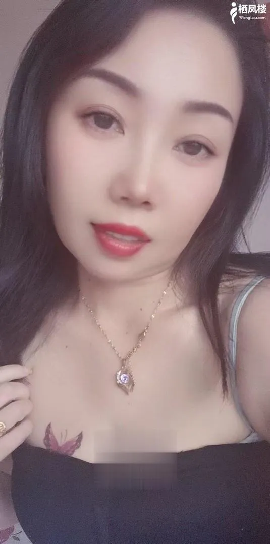 服务系风骚热辣小少妇