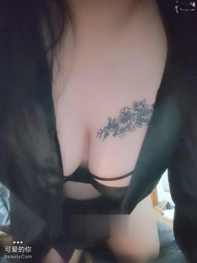 服务系大胸熟女