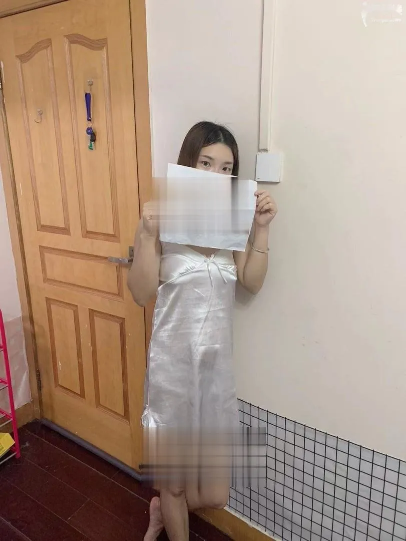 性价比长相清纯骚货少妇更新帖