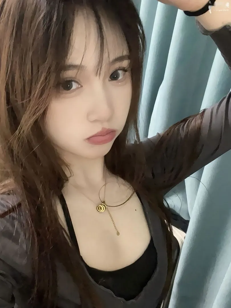 西湖区高颜值气质骚女口活一流