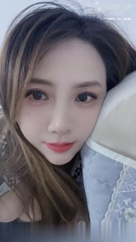 小骚妞清纯漂亮活做的太棒了