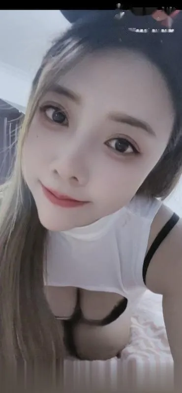 小骚妞清纯漂亮活做的太棒了