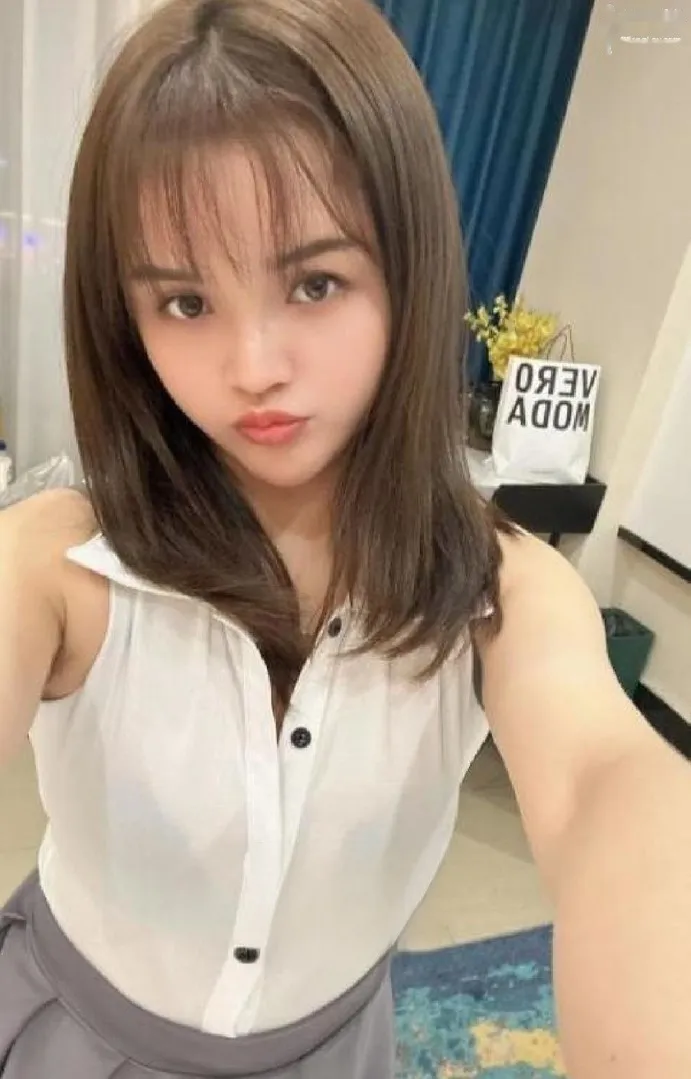 相城翘臀小表妹