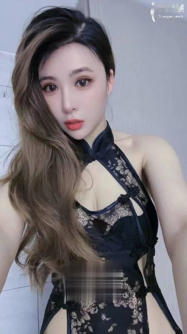 思明轻熟妩媚御姐