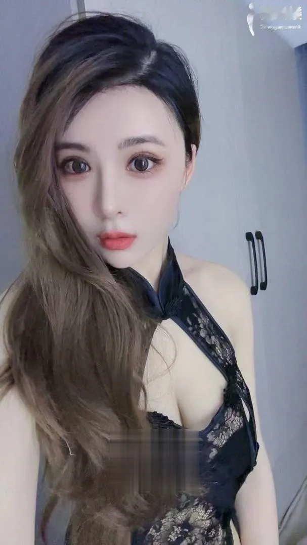 思明轻熟妩媚御姐