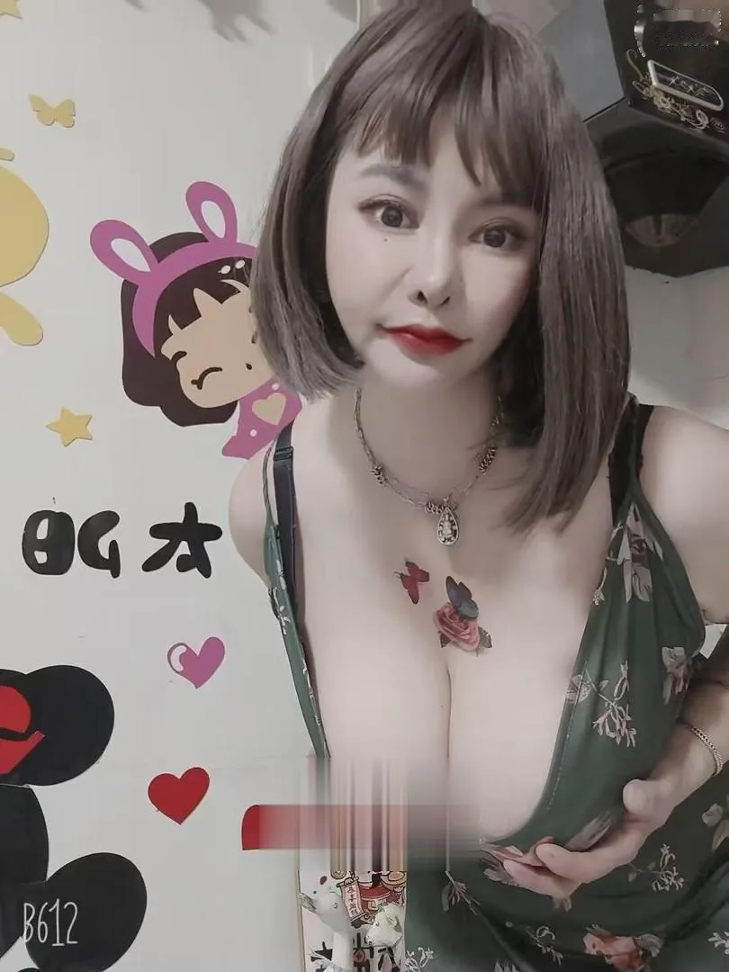 姑苏丰乳肥臀小姐姐