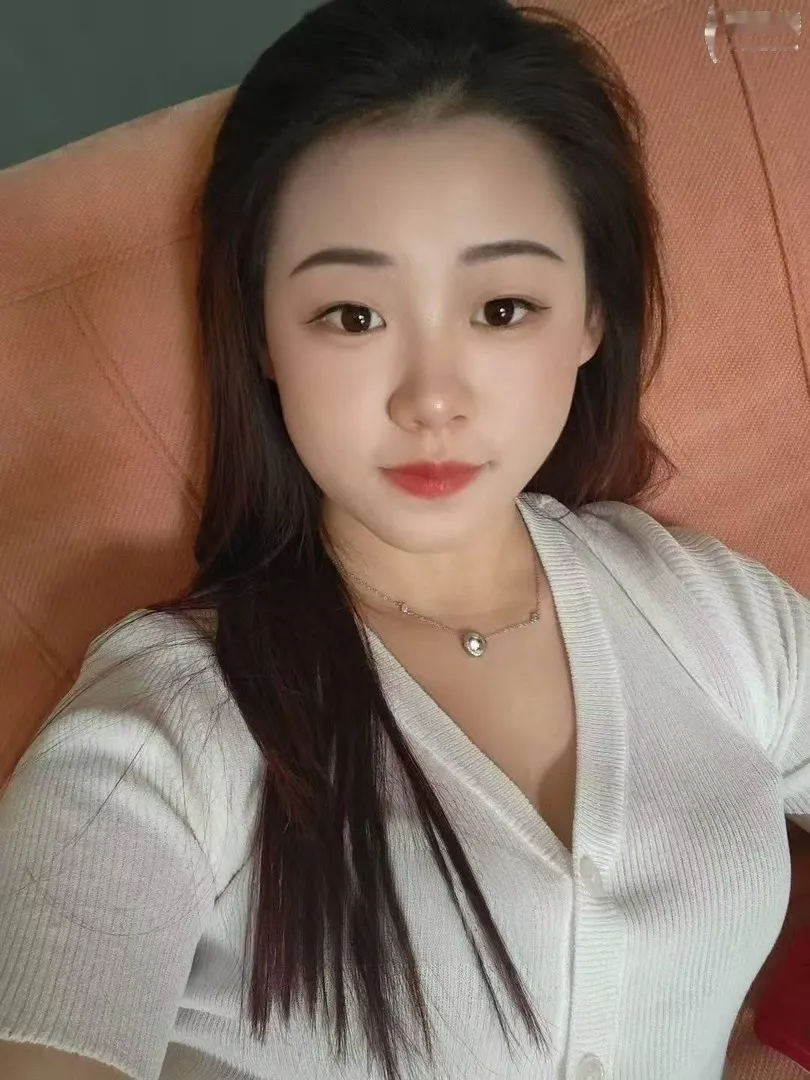 一线天美鲍七七老师