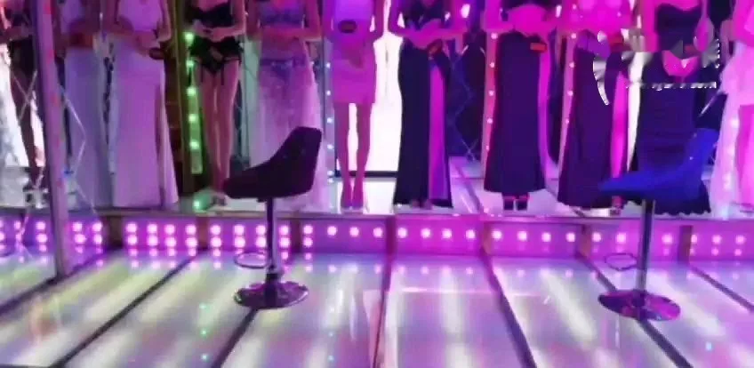 成都莞式一条龙海选会所 不满意可全额退款