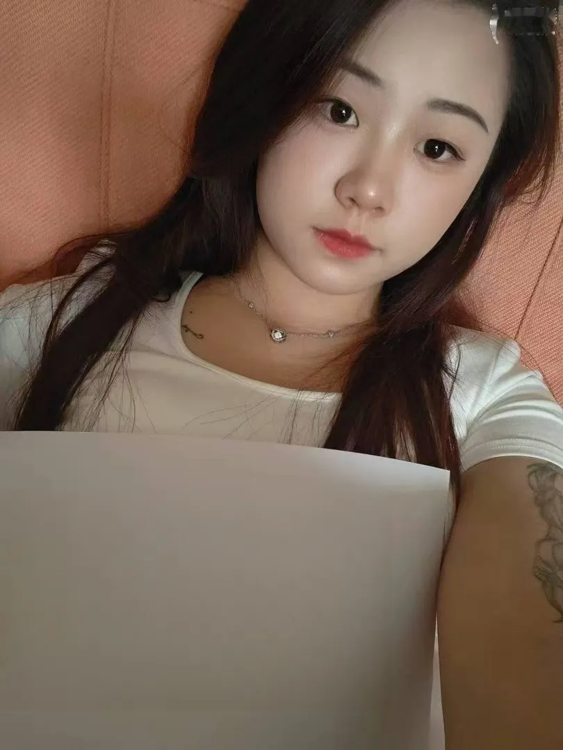 一线天美鲍七七老师
