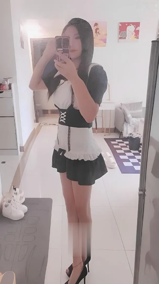 长腿御姐虎牙小姐姐