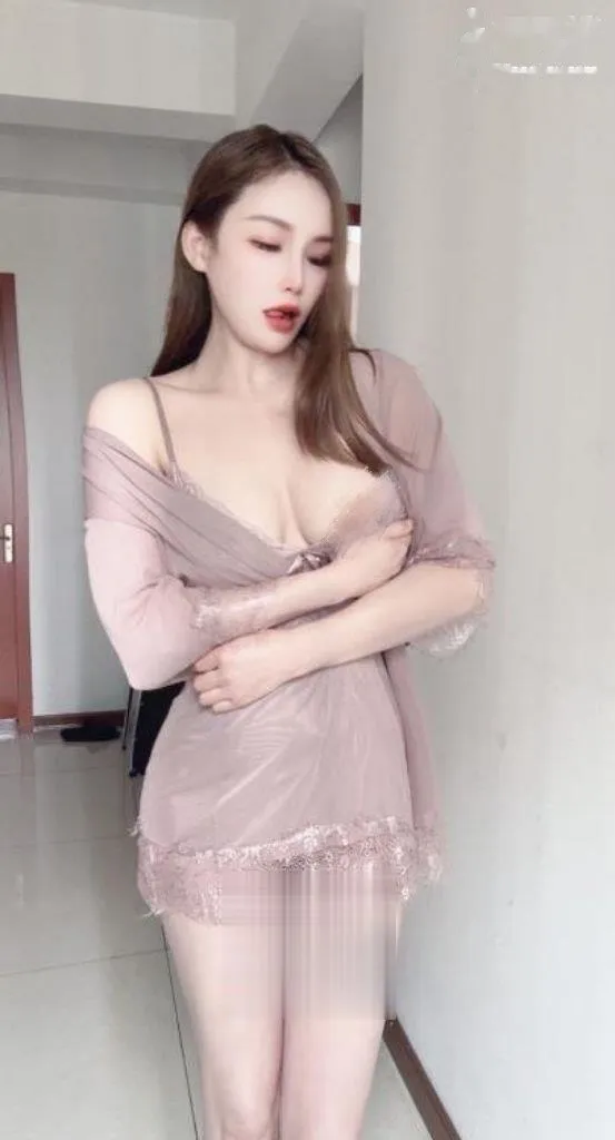 大奶妹老公叫不停