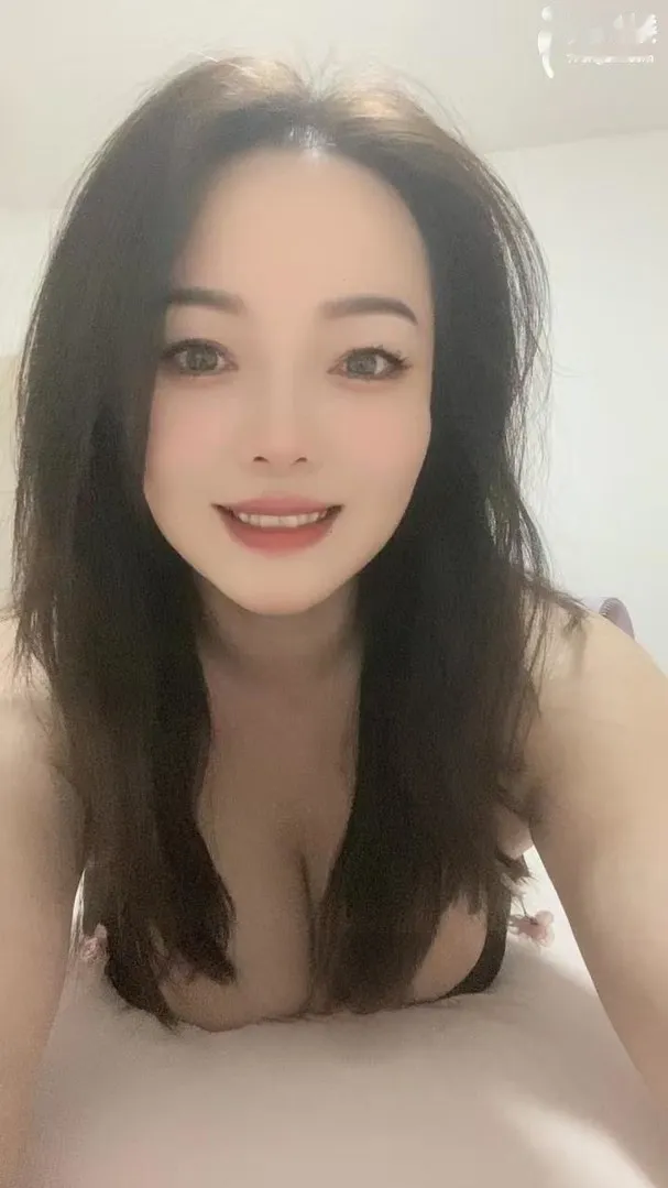 眼镜妹小公主