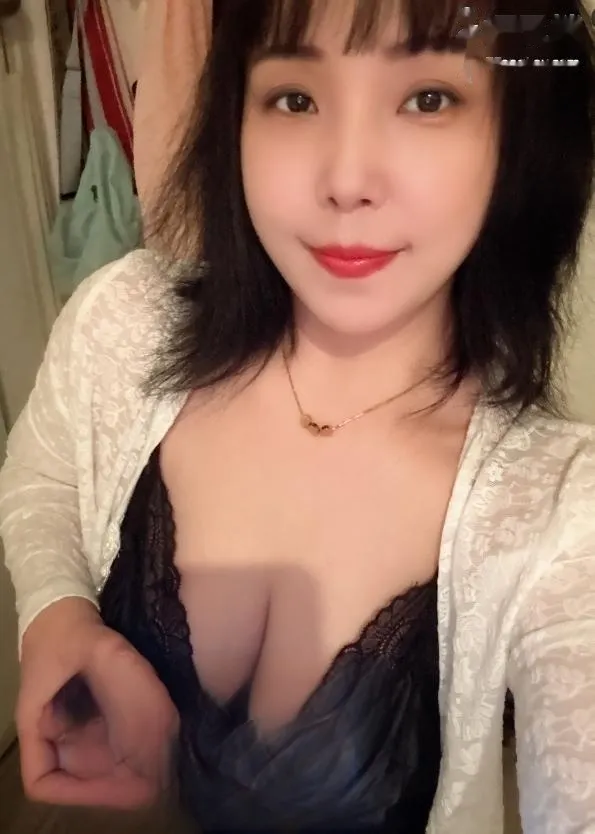 福田性感巨乳骚妹