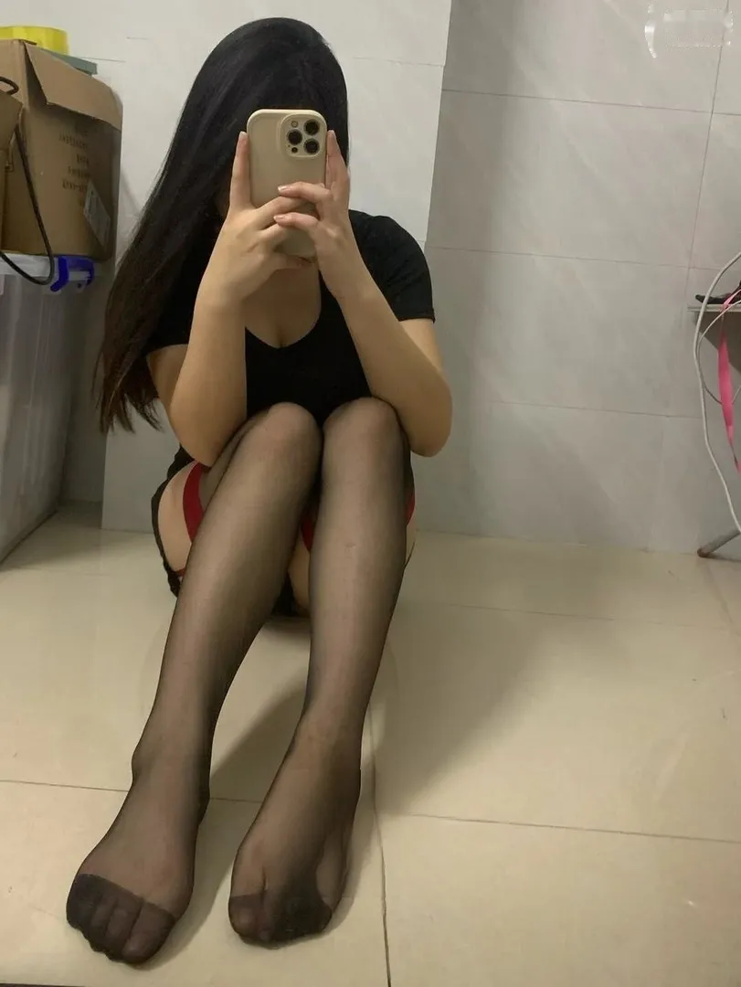 温热湿润的小穴包裹感很强