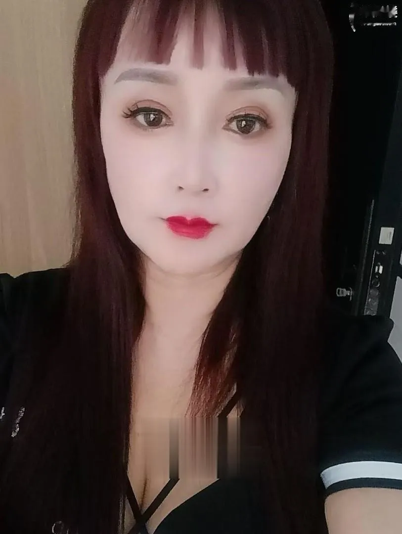 南方大胸少妇