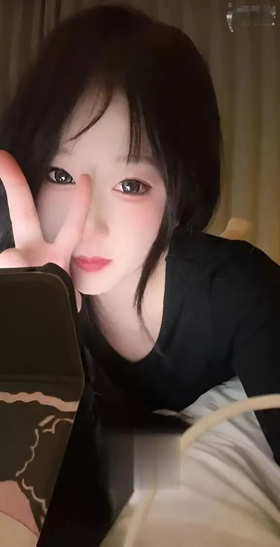 骚骚的邻家小妹