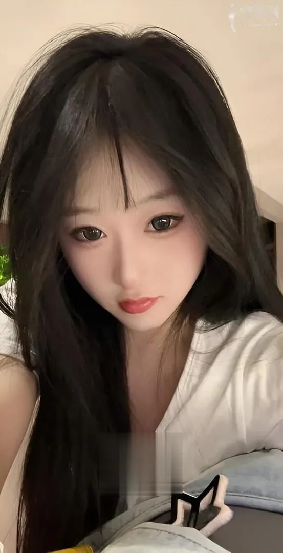 骚骚的邻家小妹