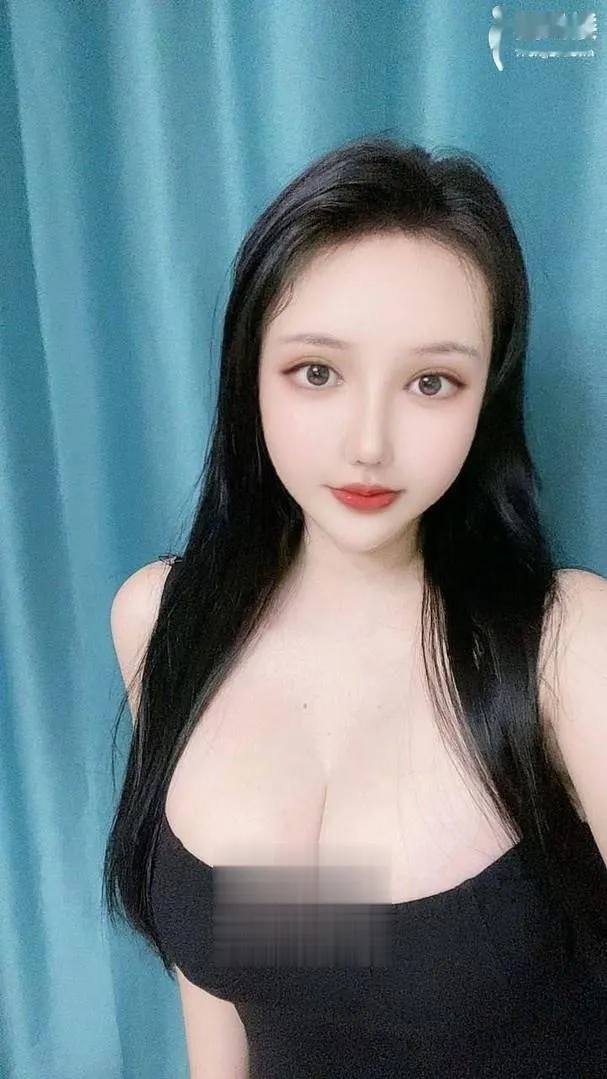 玄武温柔反差骚女