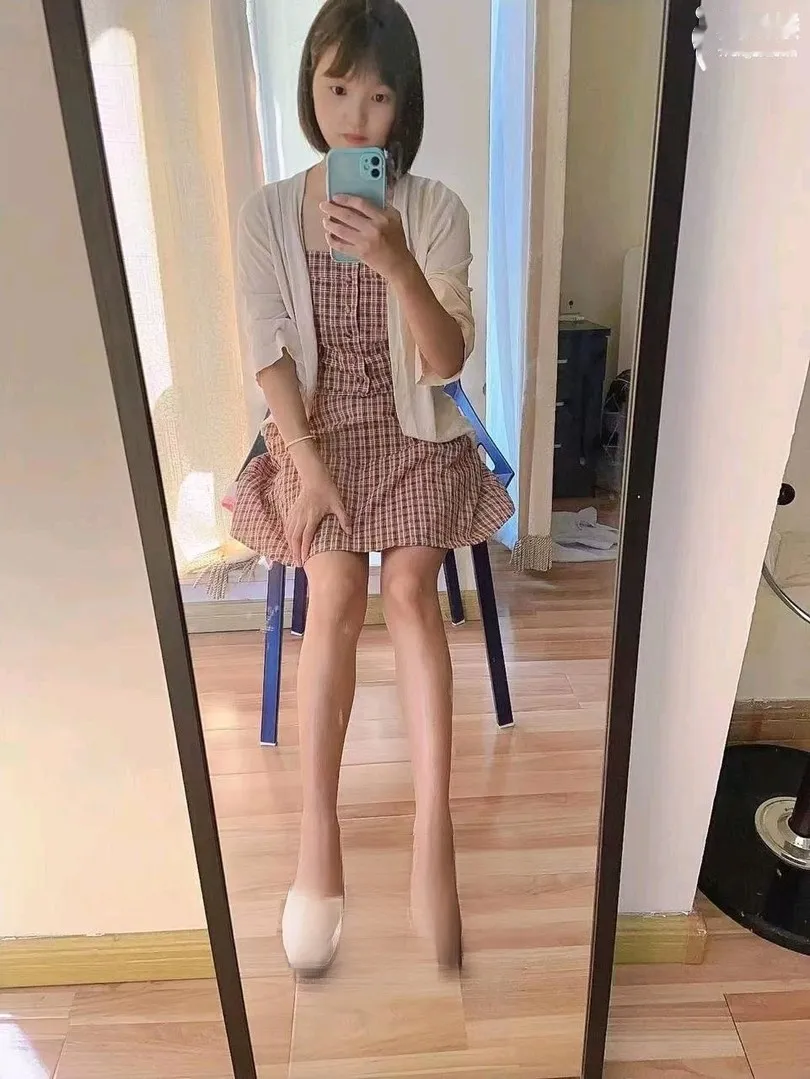 粉嫩多汁乖巧听话小可爱
