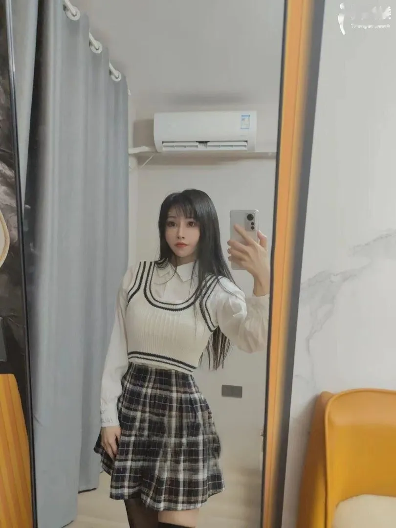 极品骚女肤白貌美敏感多汁