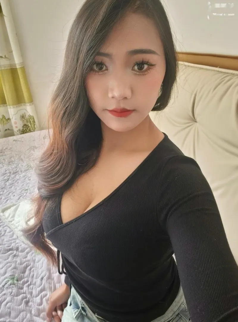 自聊自做丰满多水妹子