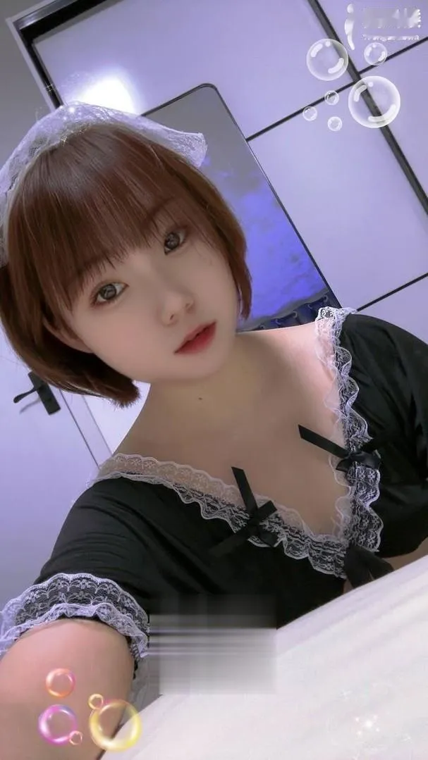 南山白皙多汁嫩女