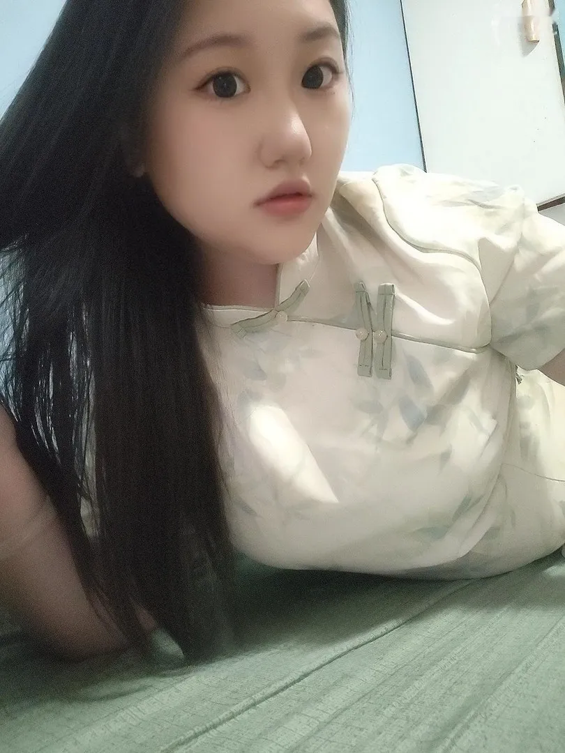 丰乳肥臀BBW