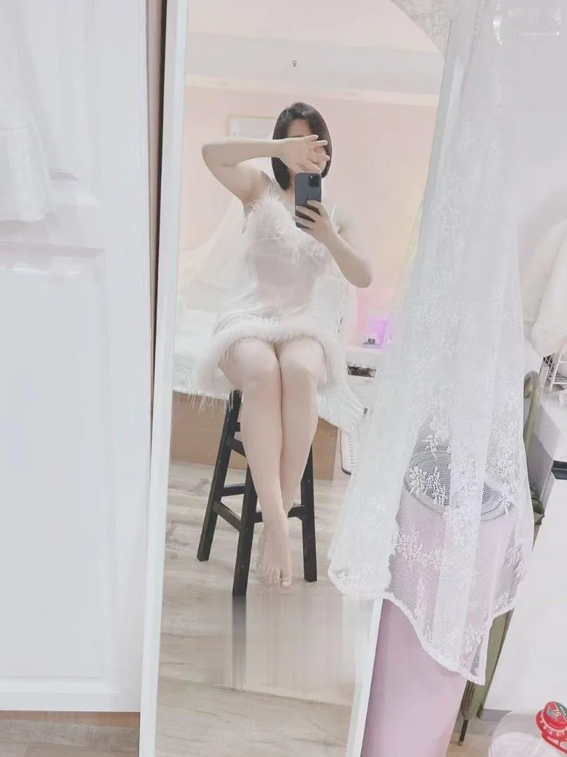 真实极品大胸美女服务好