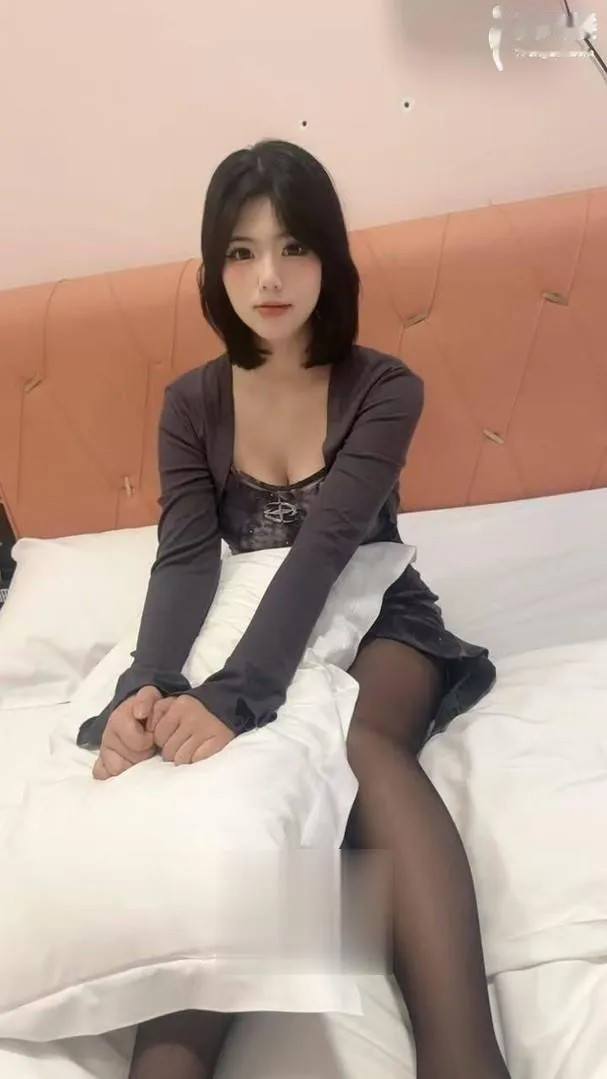 福田粉嫩火辣风骚妹
