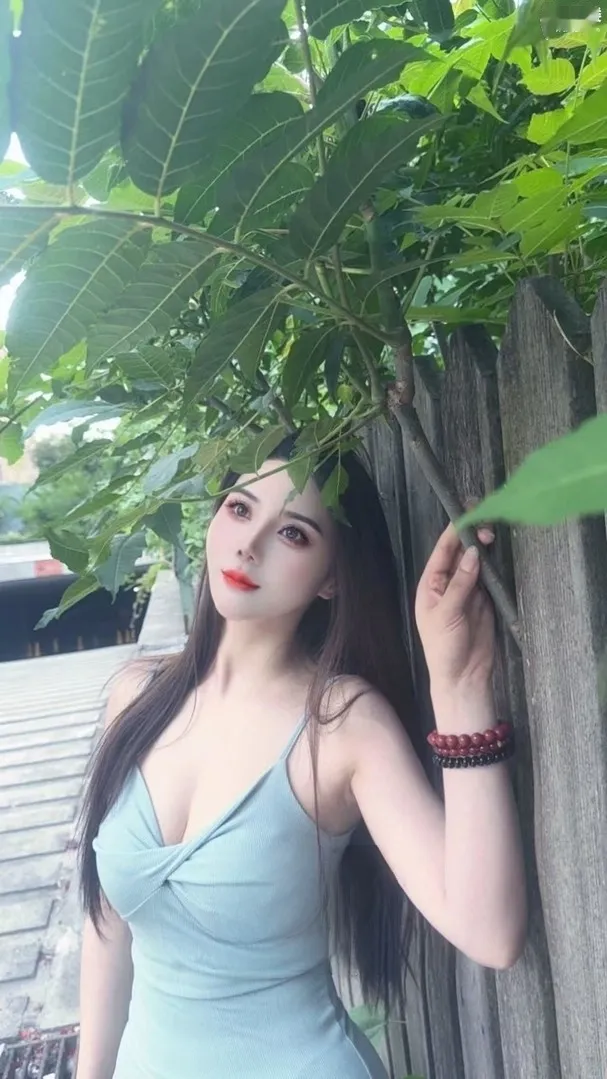 七宝身材火辣女神