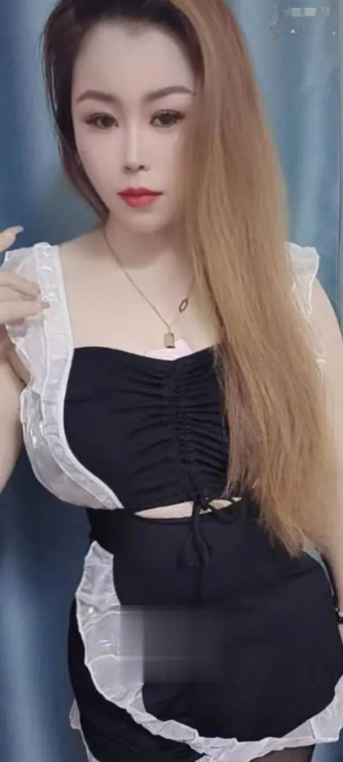 潘家园大胸少妇