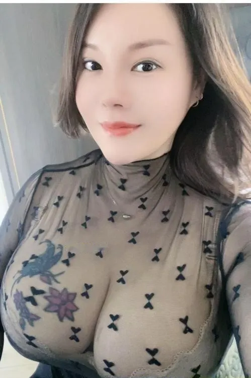玄武大胸浪女
