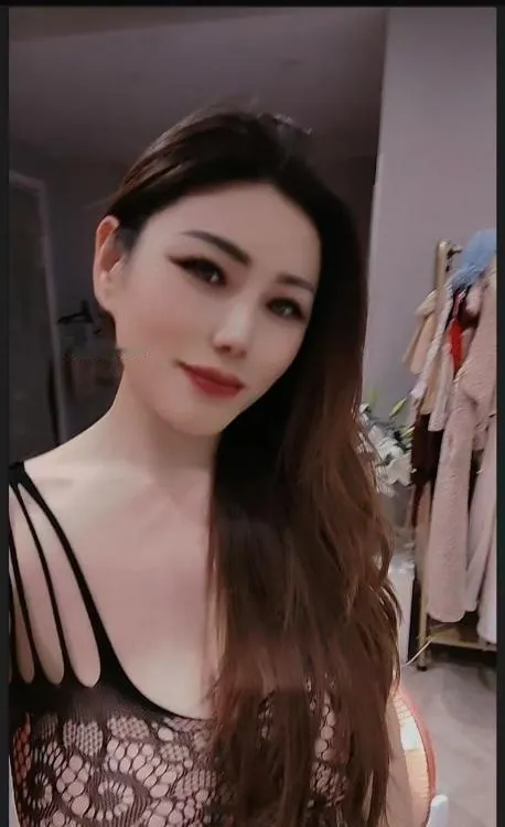 光谷红唇